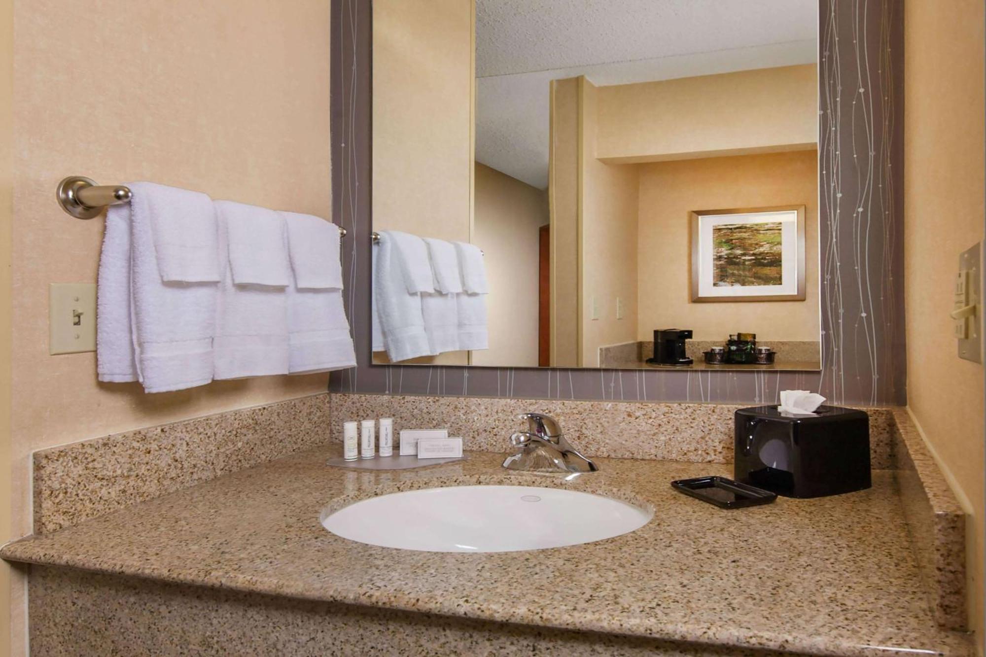 Sonesta Select Charlotte University Research Park Ngoại thất bức ảnh
